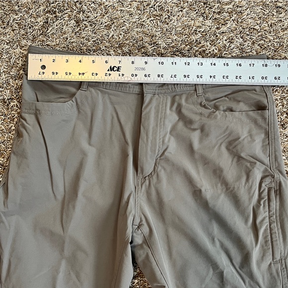 SwissTech Men’s Pants
36x30 Grey
Lightweight - Picture 3 of 11